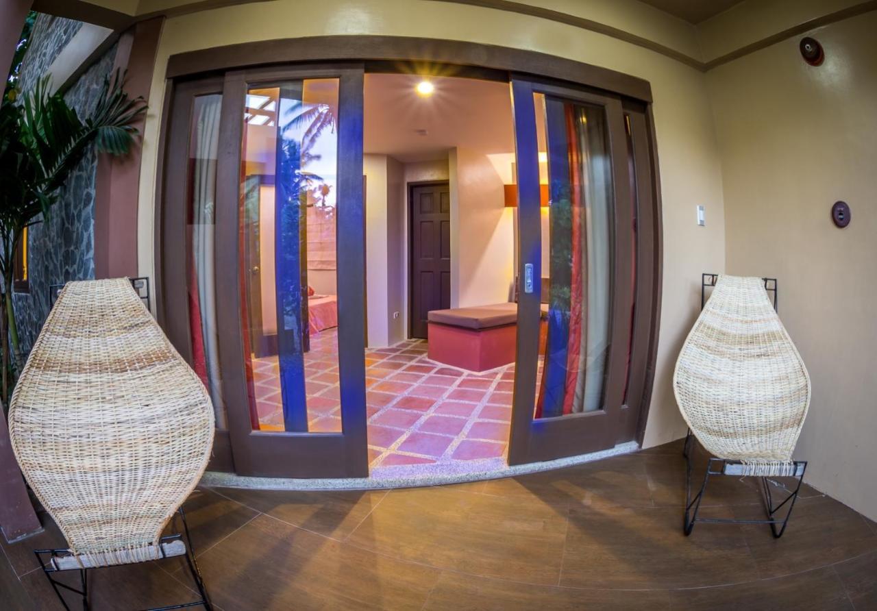 Reef Retreat Resort Balabag  Exterior foto